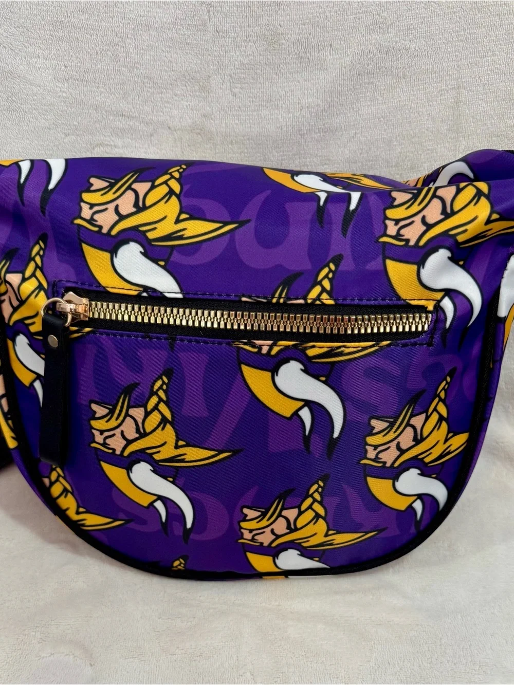 New Vikings Crossbody Bum Bag w/ long strap size inclusive
